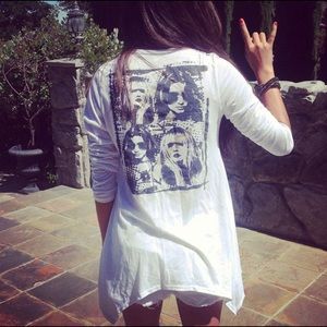 Romeo & Juliet Couture White Rock n Roll Long Sleeve Top